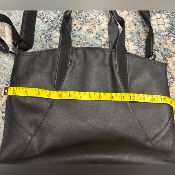 Black Lululemon Go Wild Crossbody/ Handbag - Picture 7 of 13